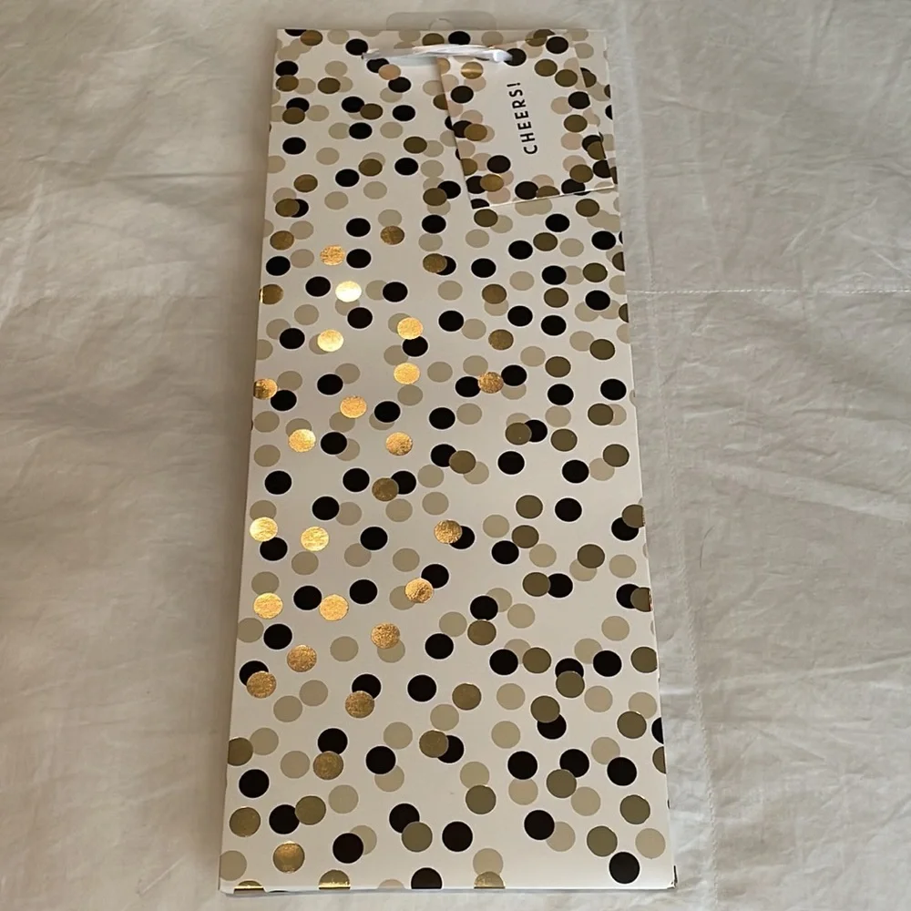 Set of 6 NEW bottle bags by Cakewalk for wine or liquor - celebratory themes